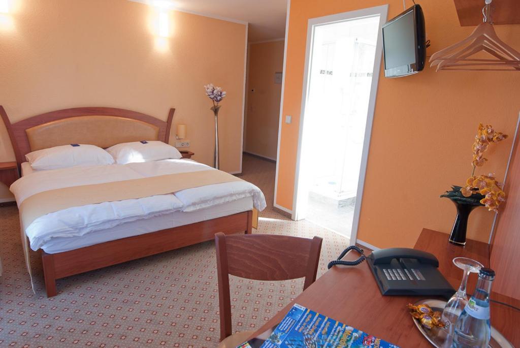 פילדרשטאט Aristo Hotel מראה חיצוני תמונה